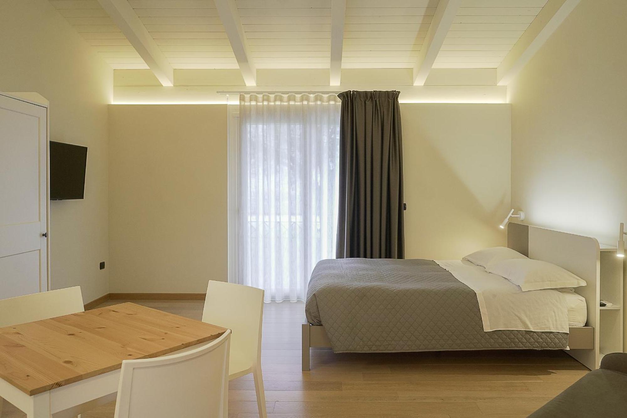 Terra Di Vento Bed & Breakfast Montecorvino Pugliano Екстериор снимка