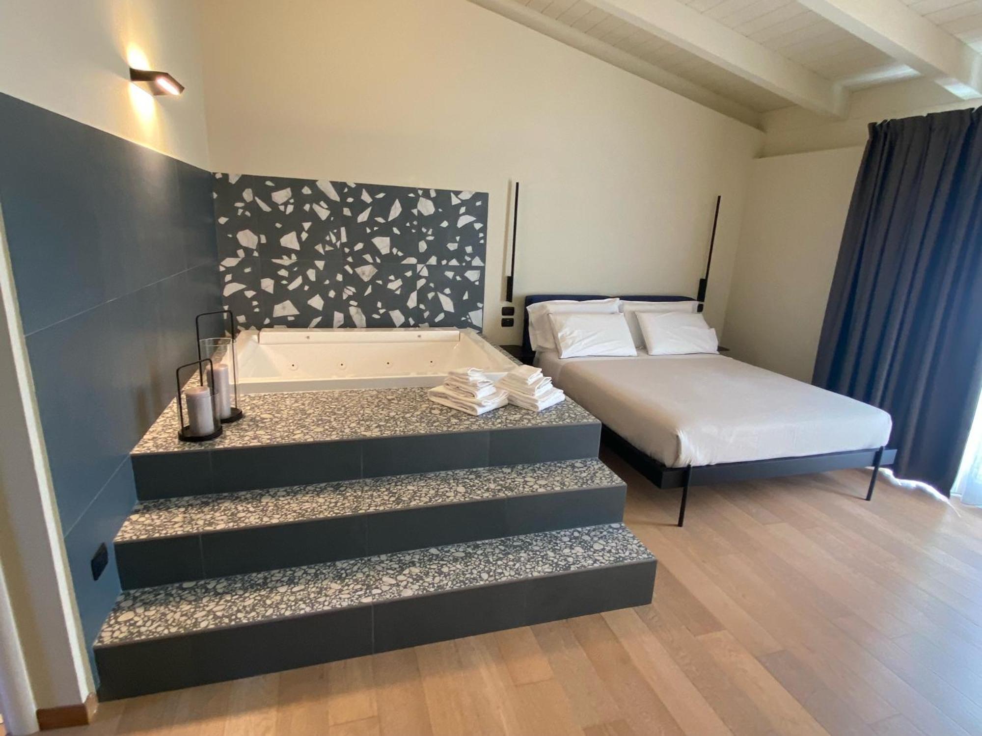 Terra Di Vento Bed & Breakfast Montecorvino Pugliano Екстериор снимка