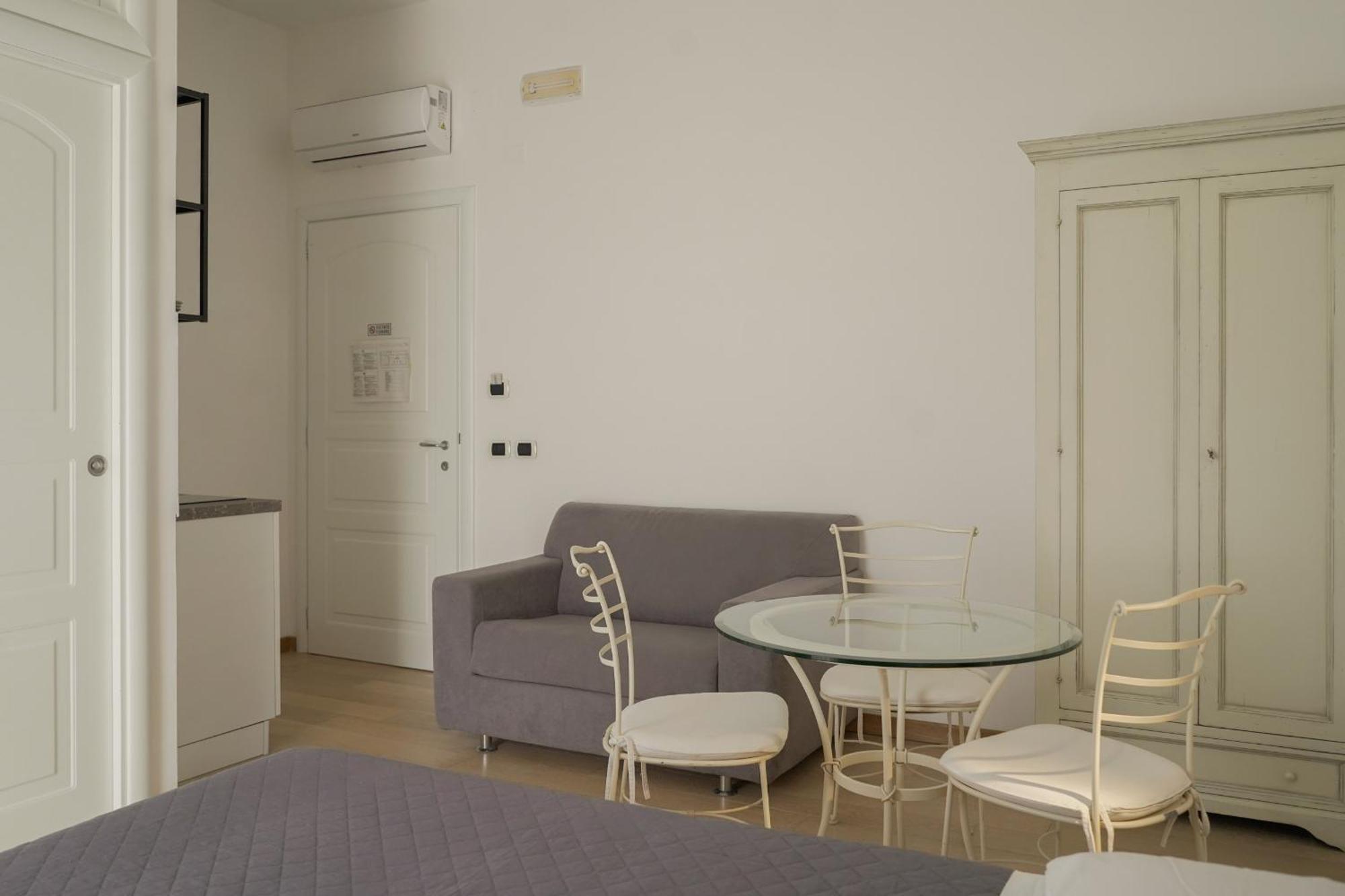 Terra Di Vento Bed & Breakfast Montecorvino Pugliano Екстериор снимка